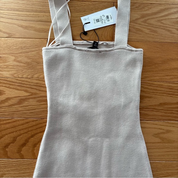Dynamite cut out midi beige knit dress - Picture 8 of 8